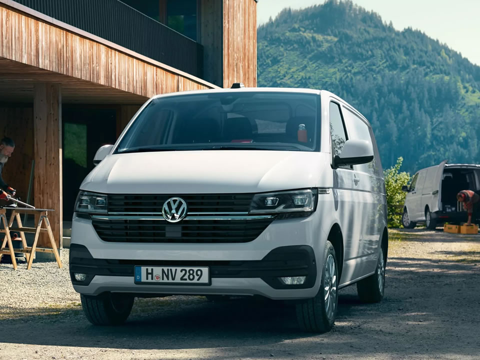 Volkswagen Transporter Furgone 02